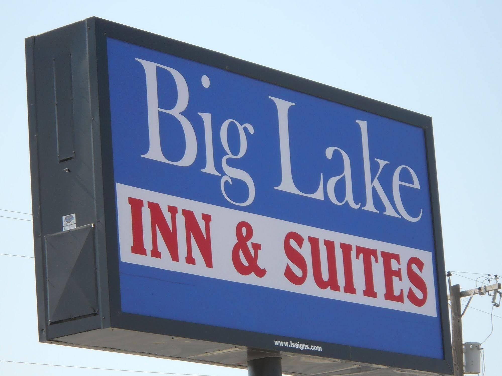 Big Lake Inn And Suites ภายนอก รูปภาพ