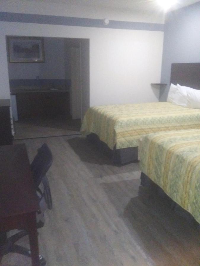 Big Lake Inn And Suites ภายนอก รูปภาพ